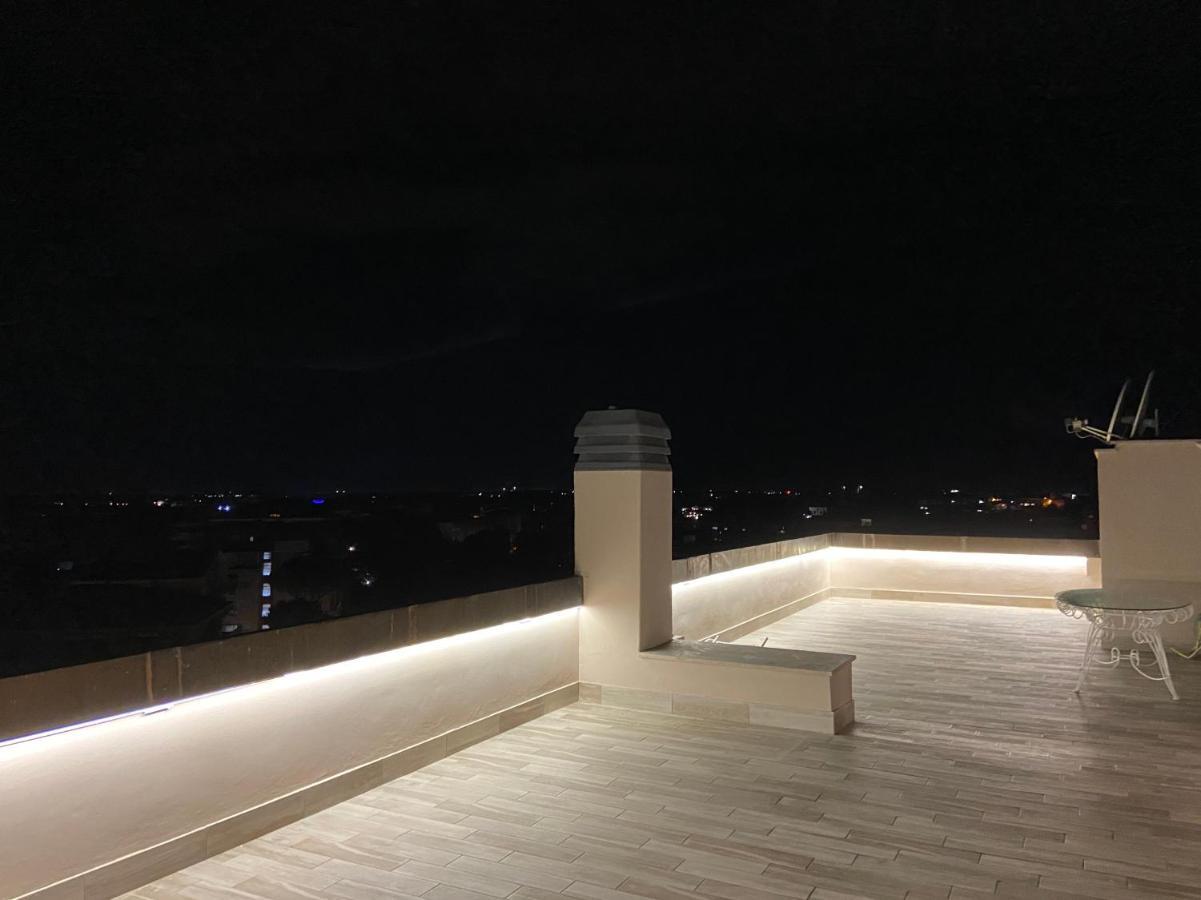 شقة Attico Panoramico Luxury Roma المظهر الخارجي الصورة